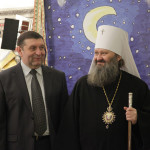 Митрополит Павел благословил открытие выставки «Украинское Рождество в Лавре»