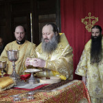 На древних холмах Киева славили апостола Любви