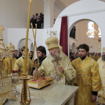 Начало юбилейным торжествам в Киеве положено освящением нижнего храма кафедрального собора