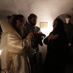 В пещерном храме совершилось ночное архиерейское Богослужение