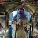 В день памяти свт.Иоанна Златоуста митрополит Павел служил в пещерах