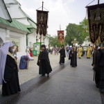 Братия Лавры встретили Всеукраинский крестный ход