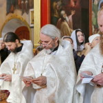 Заупокойные богослужения последней родительской субботы Великого поста возглавил митрополит Павел