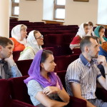 Молодежную встречу посвятили примерам свидетельства веры как словом, так и делом