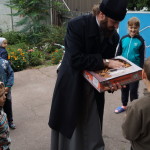 Допомога дітям Макарівського району від соцвідділу Лаври