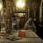 Перед заседанием Священного Синода митрополит Павел совершил Литургию
