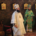Епископ Андрей совершил в Лавре первую Литургию в архиерейском сане