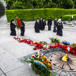 Митрополит Павел молился в Парке Вечной Славы накануне Дня Победы
