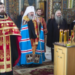 Владыка Павел освятил поклонный крест в лаврском скиту