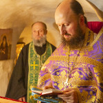 Митрополит Павел совершил ночную Божественную Литургию