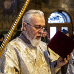 Священноархимандрит Лавры возглавил Литургию в Крещенский сочельник