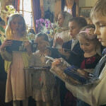 Дитячий хор напередодні Великодня привітав Намісника Лаври