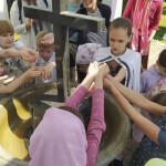 Дети художественной школы Лавры посетили святыни Волынской земли