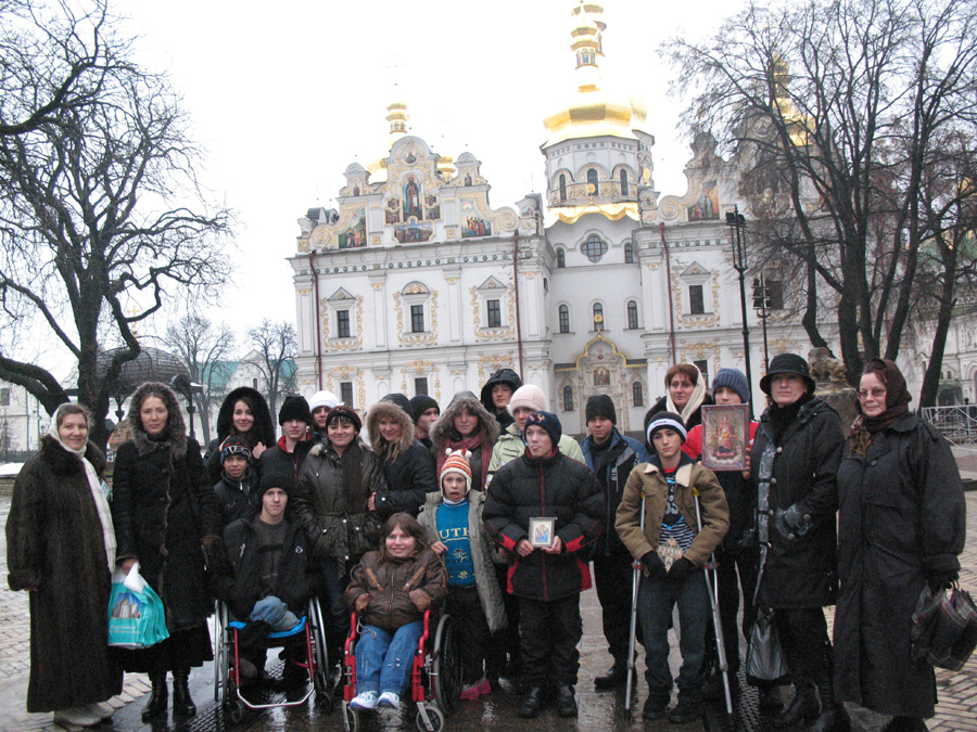 Дети-инвалиды посетили Киево-Печерскую обитель