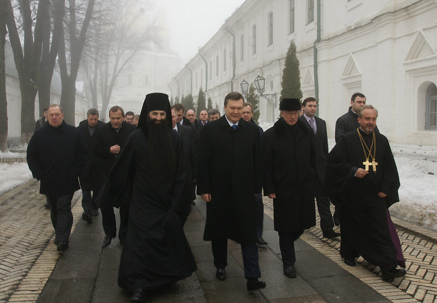 В день Торжества Православия в Лавре совершили богослужения и благословили новоизбранного Президента